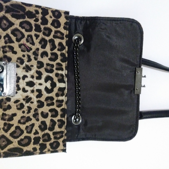 Leopard flap shoulder bag - Picture 3 of 8